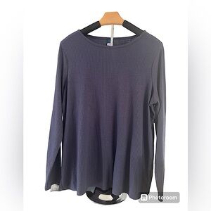 Old Navy Women’s Luxe Ribbed Long Sleeve T-Shirt